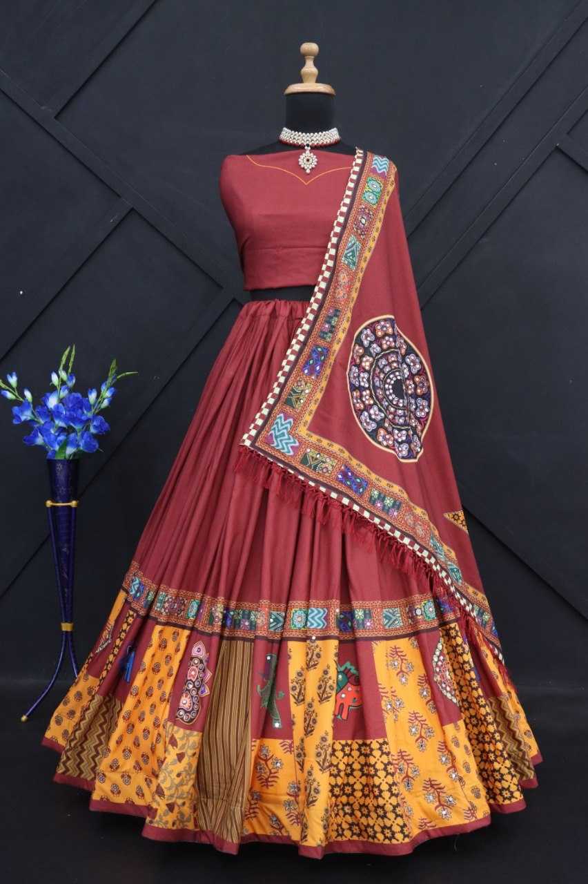 YNF MUSLIN COTTON RIN190 203 LEHENGAS WHOLESALE TRADITIONAL NAVRATRI CHANIYA CHOLI LEHENGAS MANUFACTURER