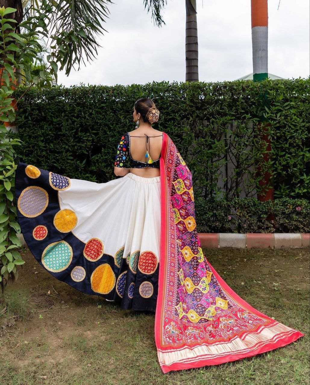 YNF PURE MASLIN SILK KESH176 140 LEHENGAS WHOLESALE TRADITIONAL SILK PRINTED LEHENGA WITH DUPATTA LEHENGA WITH BLOUSE WHITE LEHENGAS MANUFACTURER