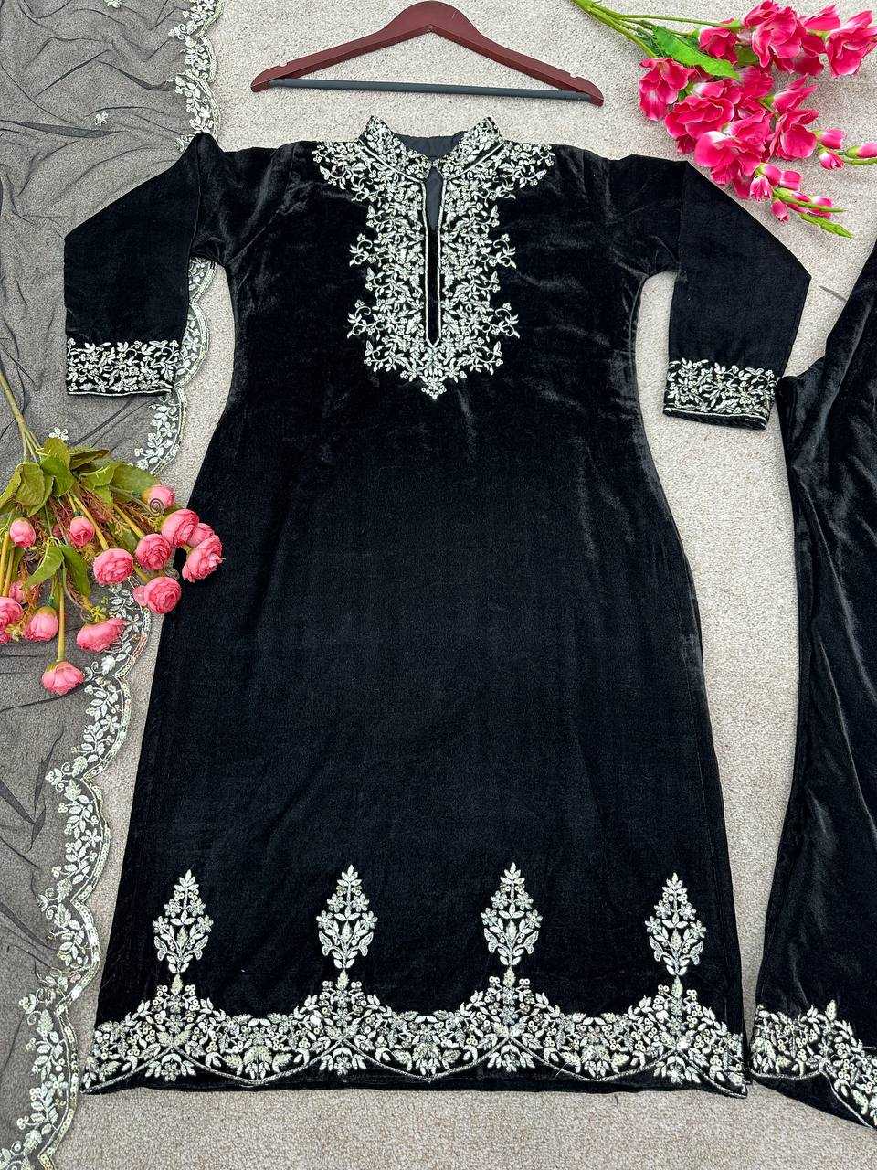 YNF VELVET KESH124 778 SUITS & DRESSES ISLAMIC CLOTHING WHOLESALE PAKISTANI VELVET EMBROIDERY LADIES SILK LADIES PARTY WEAR SUITS  MANUFACTURER