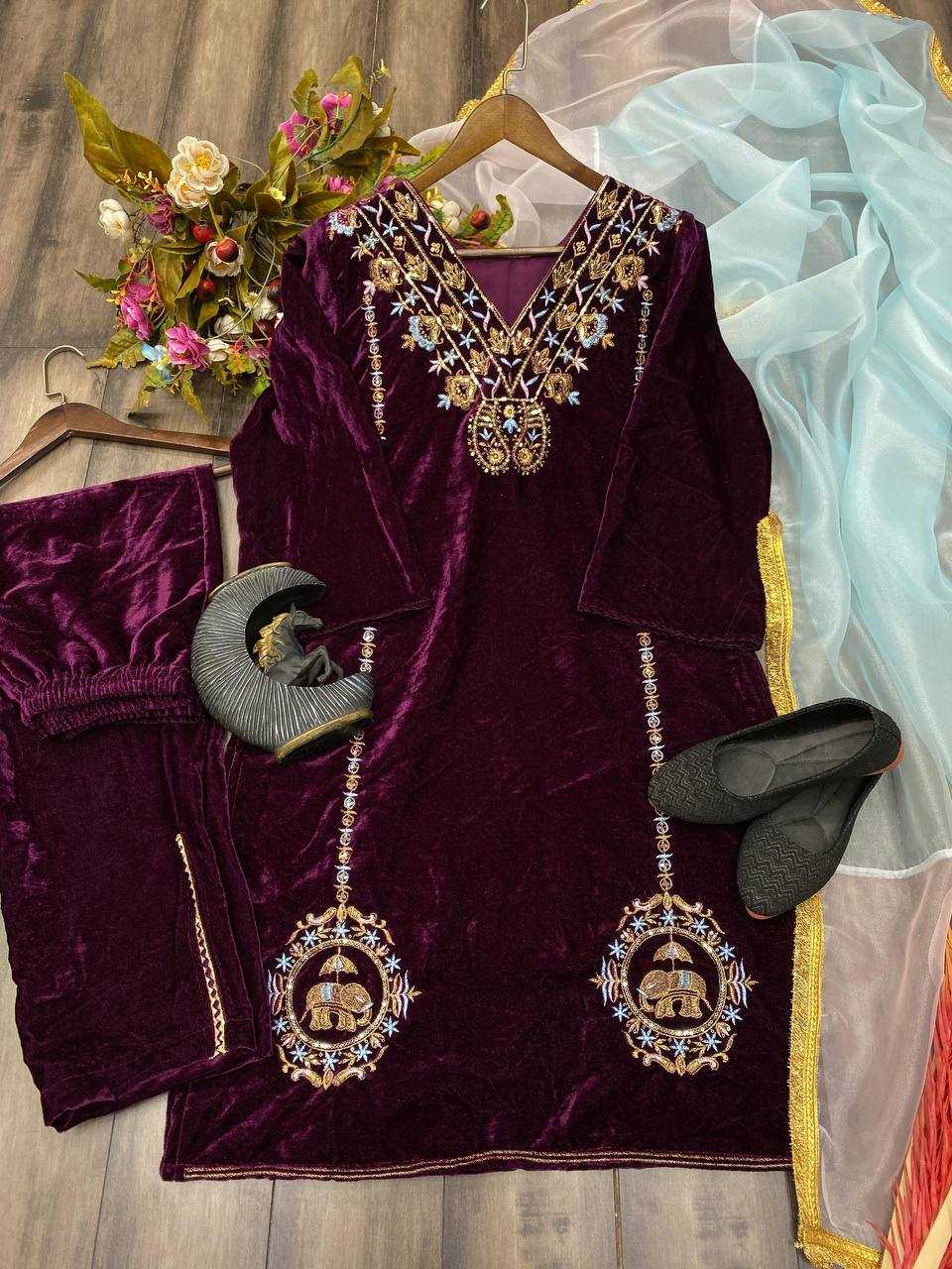 YNF VELVET RIN110 197 SUITS & DRESSES WHOLESALE LADIES KASHMIRI VELVET EMBROIDERY LADIES SILK SUITS  MANUFACTURER