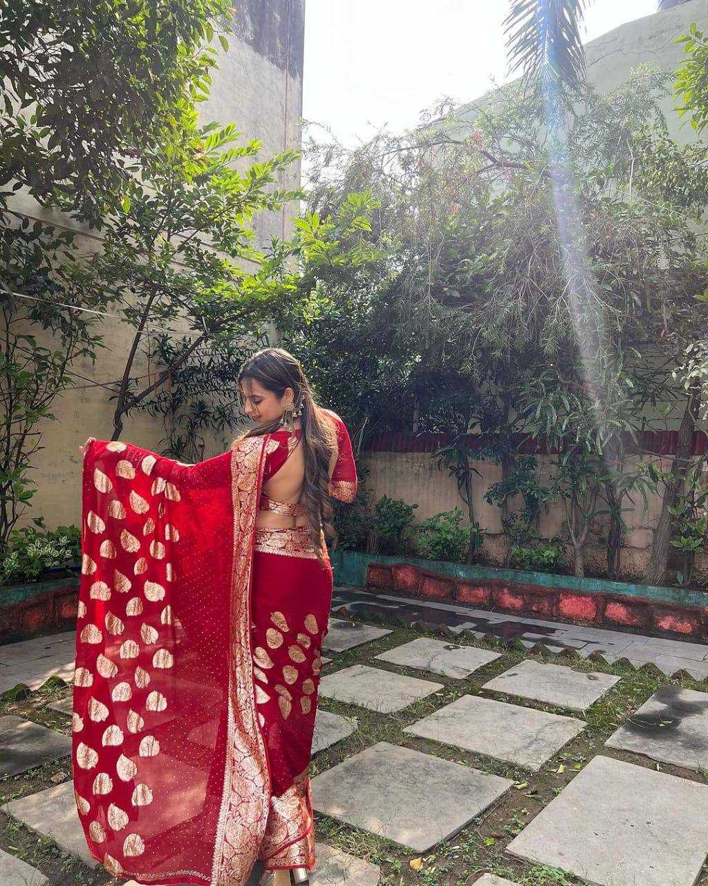 YNF VISCOSE KESH163 35 SAREES WHOLESALE ZARI BORDER VISCOSE RED TEEJ KARWA CHAUTH SAREES MANUFACTURER