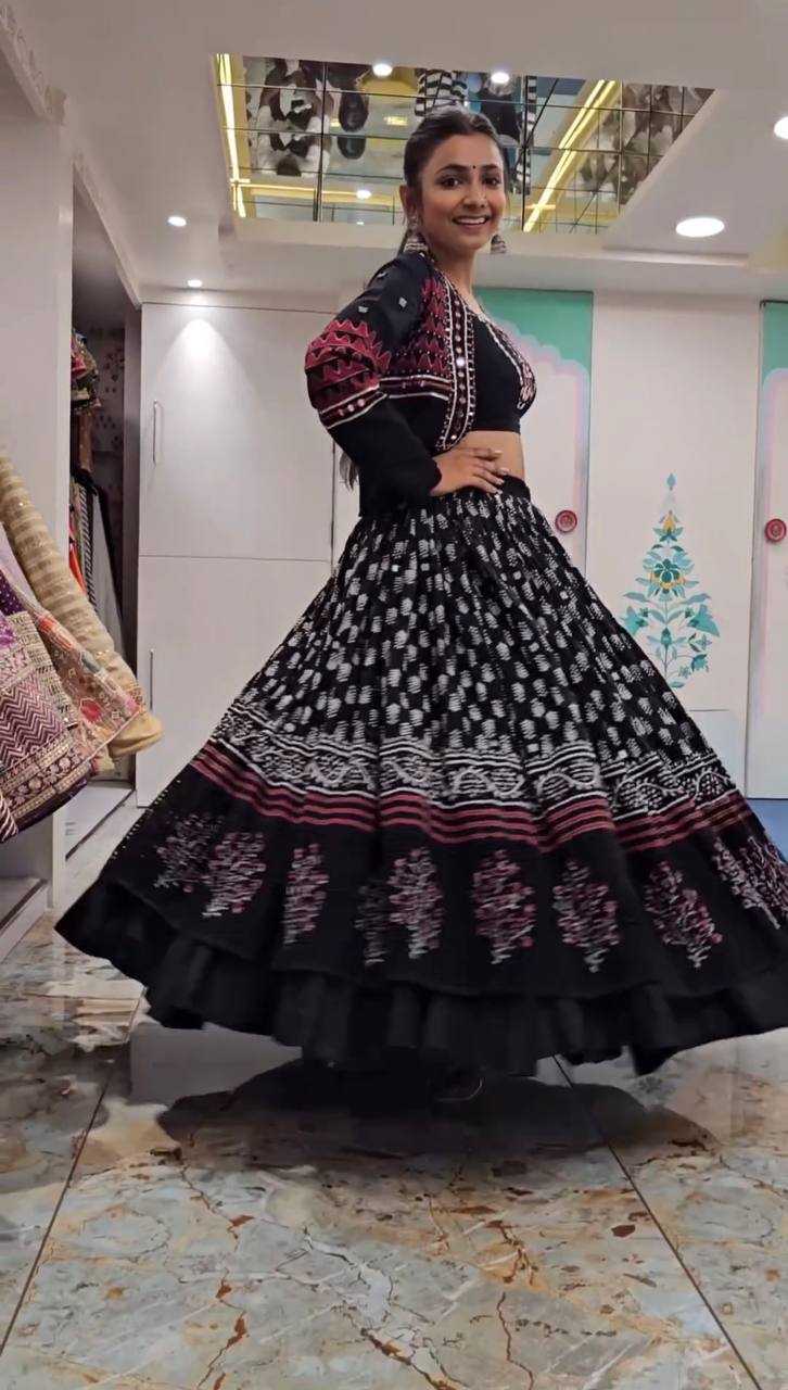 YNF CHINON KESH228 546 LEHENGAS WHOLESALE TRADITIONAL LEHENGAS MANUFACTURER