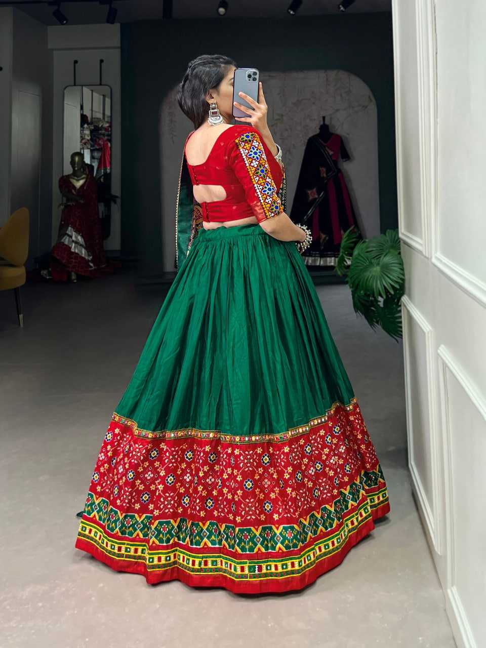 YNF DOLA SILK KESH134 1742 LEHENGAS WHOLESALE TRADITIONAL LEHENGA WITH DUPATTA LEHENGA WITH BLOUSE LEHENGAS MANUFACTURER 