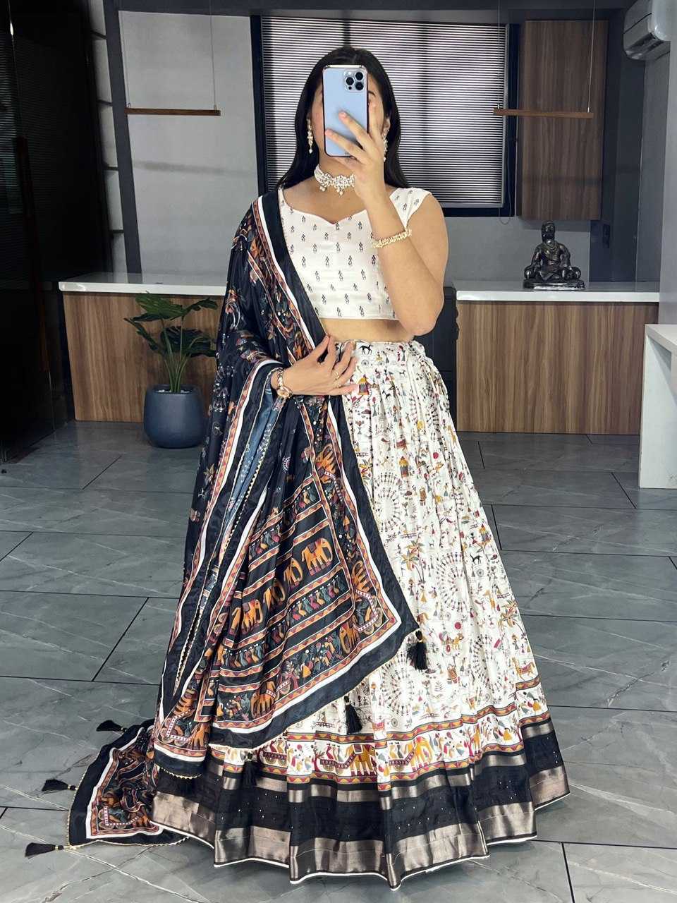 YNF DOLA SILK RIN119 6140 LEHENGAS WHOLESALE TRADITIONAL SILK PRINTED WHITE LEHENGAS MANUFACTURER