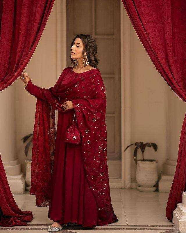 YNF GEORGETTE KESH232 923 GOWNS WHOLESALE LONG GEORGETTE WEDDING MAROON GOWNS MANUFACTURER