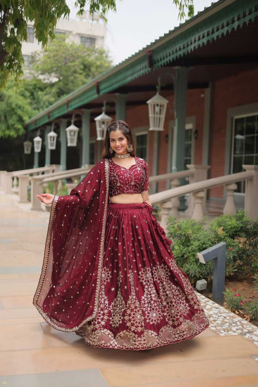 YNF RANGOLI SILK KESH215 5038 LEHENGAS WHOLESALE SILK WEDDING EMBROIDERED LEHENGAS MANUFACTURER