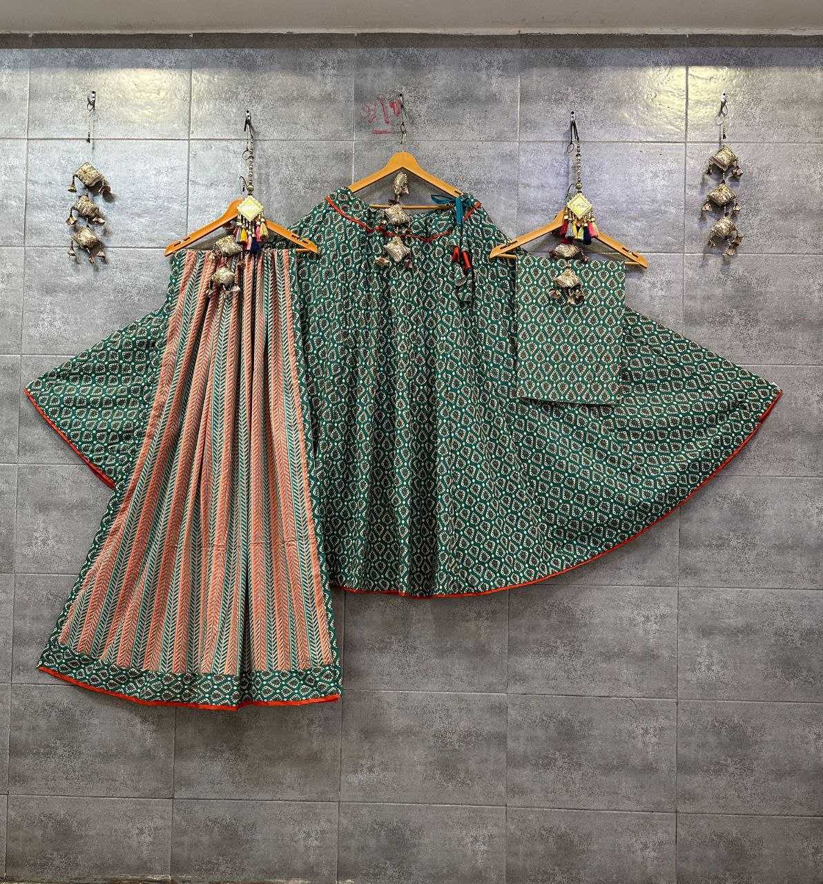 YNF COTTON KESH179 AHB119 LEHENGAS WHOLESALE TRADITIONAL PRINTED CHANIYTA CHOLI LEHENGAS MANUFACTURER