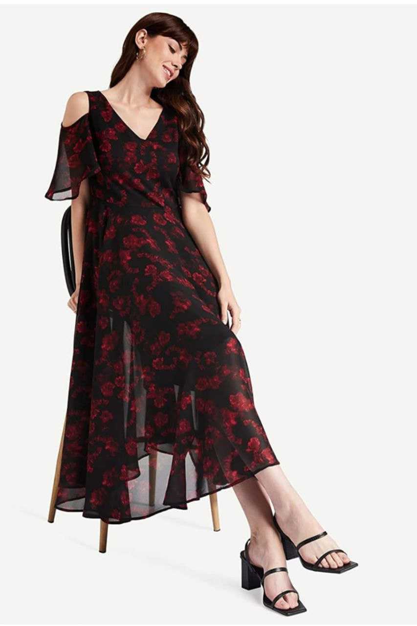 YNF GEORGETTE KESH268 VCR110 KURTIS WHOLESALE FANCY PRINTED GEORGEETE V- NECK KURTIS MANUFACTURER