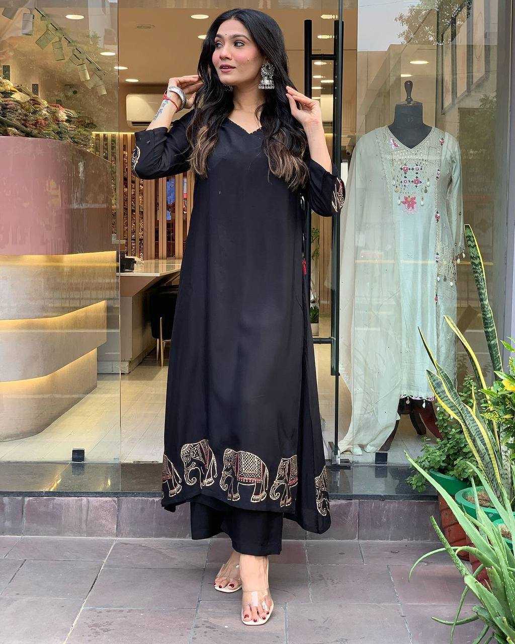 YNF MUSLIN KESH211 LDY115 KURTIS WHOLESALE FESTIVE LONG KURTI WITH BOTTOM BLACK KURTIS MANUFACTURER