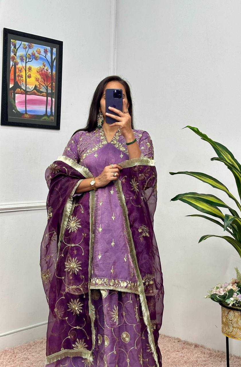 YNF RUSSIAN SILK RIN181 1071 LEHENGAS WHOLESALE SILK EMBROIDERED PURPLE LEHENGAS MANUFACTURER