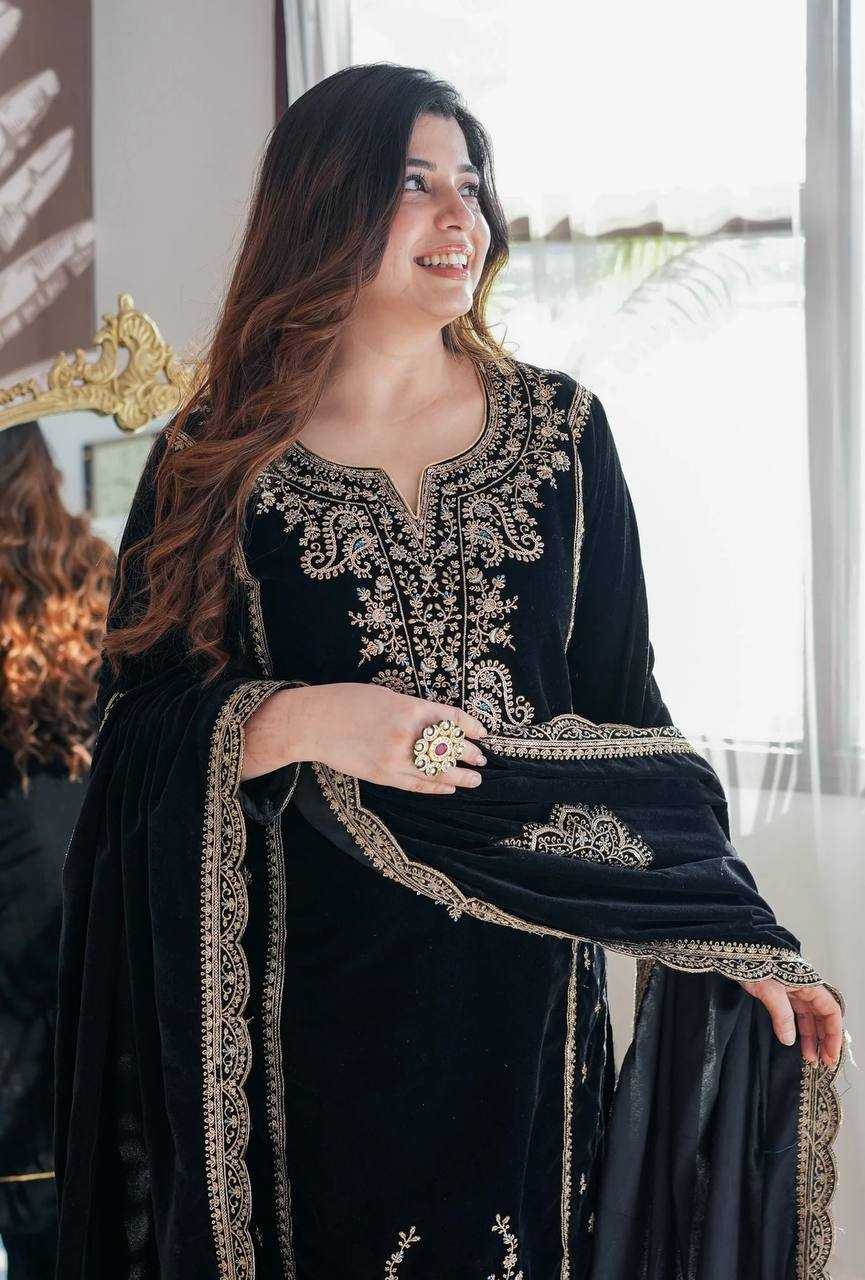 YNF VELVET KESH122 399 SUITS & DRESSES WHOLESALE EMBROPIDERY VELVET PARTY WEAR BLACK SUITS MANUFACTURE