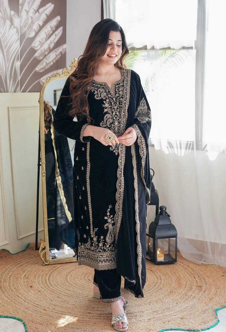 YNF VELVET KESH122 399 SUITS & DRESSES WHOLESALE EMBROPIDERY VELVET PARTY WEAR BLACK SUITS MANUFACTURE