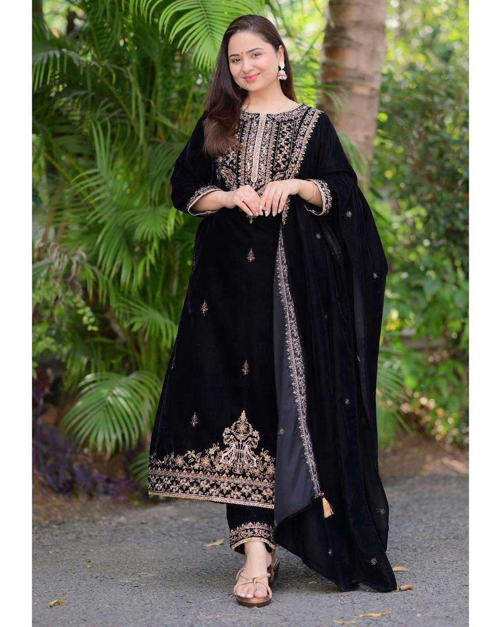 YNF VELVET KESH123 5213 SUITS & DRESSES WHOLESALE EMBROIDEREY PARTY WEAR BLACK SALWAR VELVET SUITS MANUFACTURE