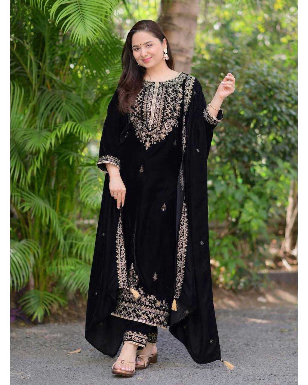 YNF VELVET KESH123 5213 SUITS & DRESSES WHOLESALE EMBROIDEREY PARTY WEAR BLACK SALWAR VELVET SUITS MANUFACTURE