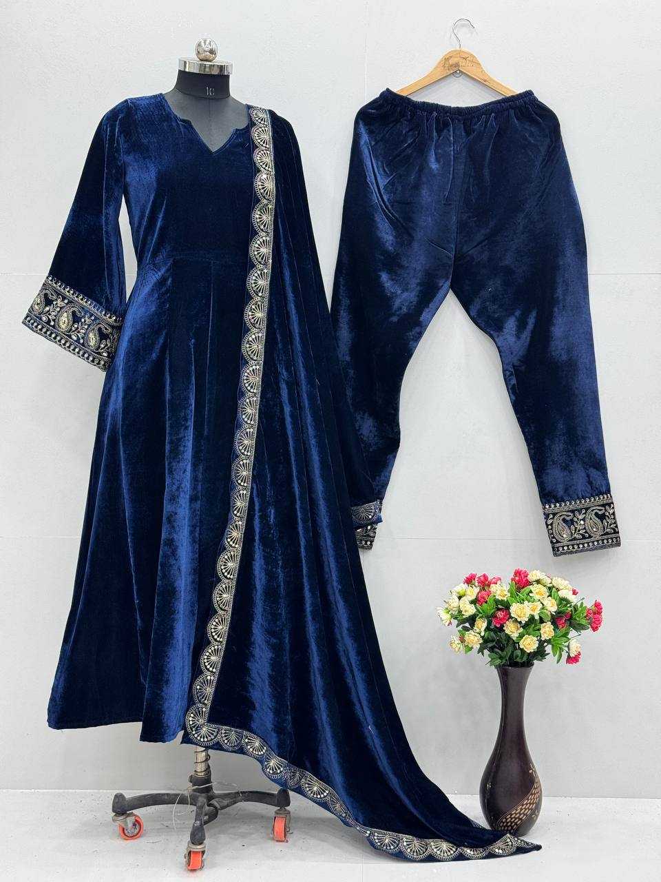 YNF VELVET KESH139 1662 GOWNS WHOLESALE BLUE ANARAKLI VELVET MANUFACTURER