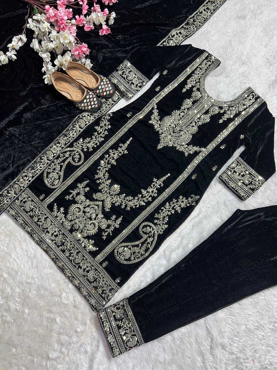 YNF VELVET KESH145 3025 SUITS & DRESSES WHOLESALE EMBROIDERED VELVET PARTY WEAR BLACK SUITS MANUFACTURE