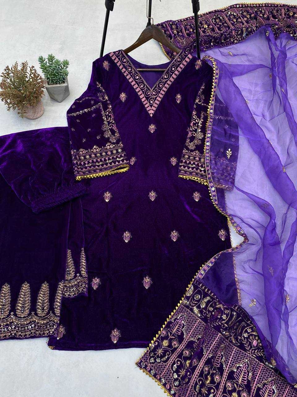 YNF VELVET RIN110 289 SUITS & DRESSES WHOLESALE BLUE EMBROIDERED PARTY WEAR VELVET PAKISTANI SUITS MANUFACTURER