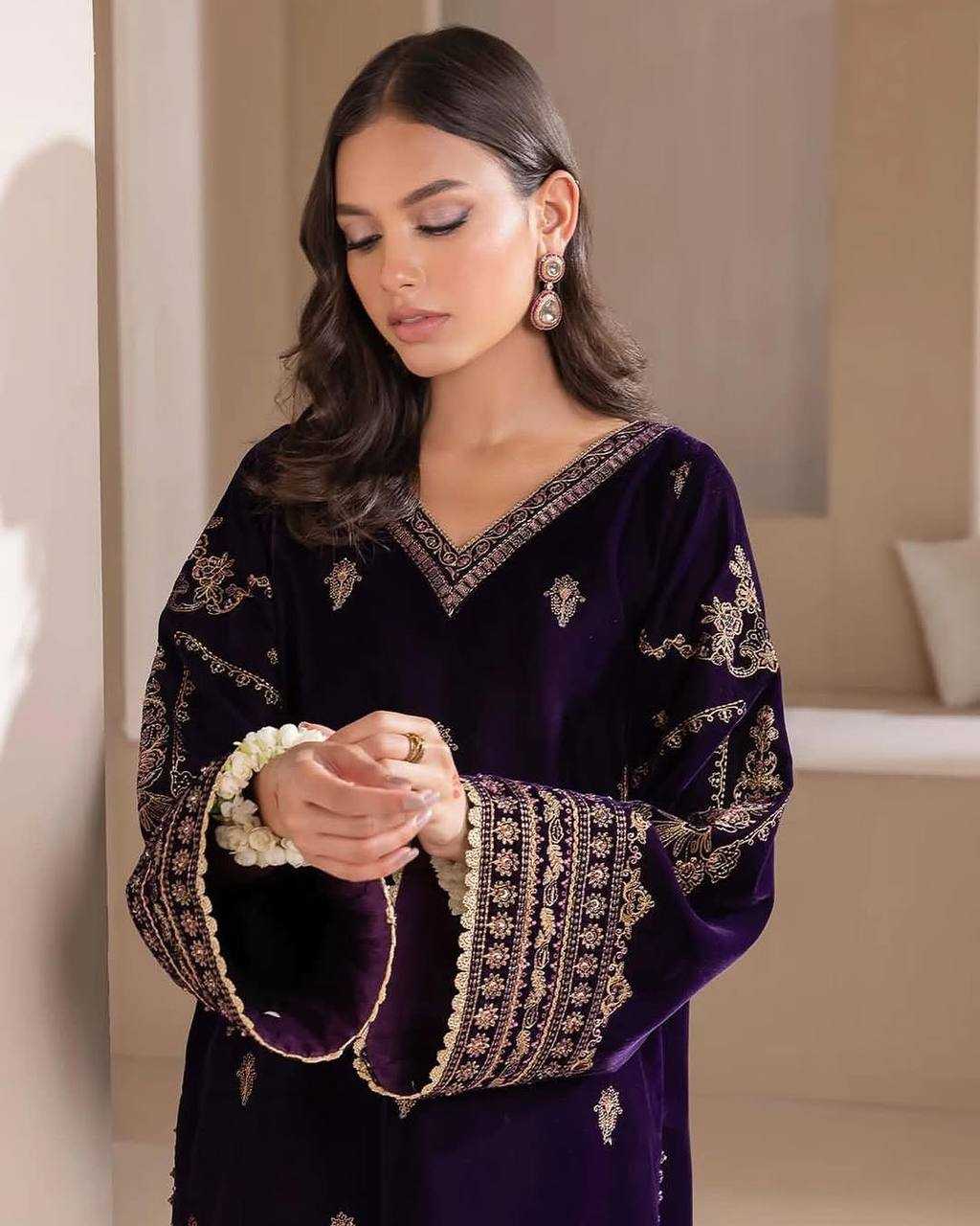 YNF VELVET RIN110 289 SUITS & DRESSES WHOLESALE BLUE EMBROIDERED PARTY WEAR VELVET PAKISTANI SUITS MANUFACTURER