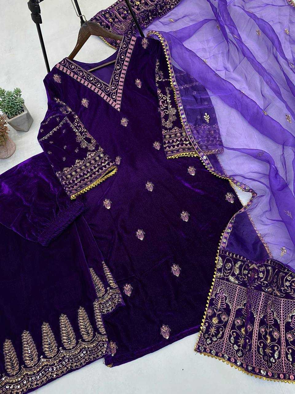 YNF VELVET RIN110 289 SUITS & DRESSES WHOLESALE BLUE EMBROIDERED PARTY WEAR VELVET PAKISTANI SUITS MANUFACTURER