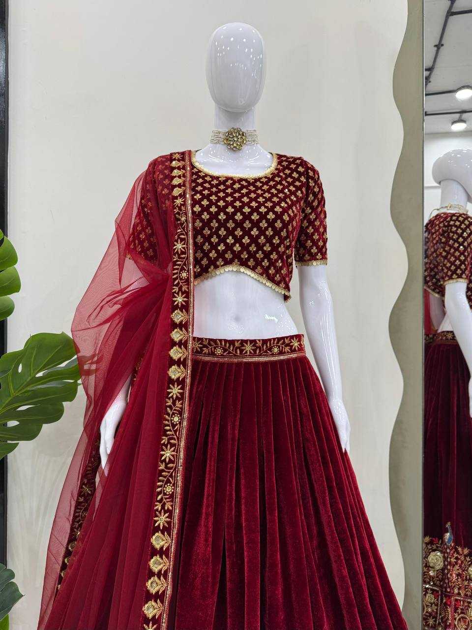 YNF VELVET RIN162 314 LEHENGAS WHOLESALE WEDDING EMBROIDERED VELVET SEQUINS LEHENGAS MANUFACTURER