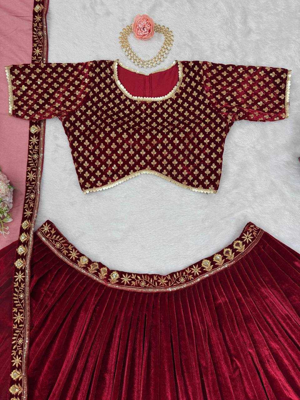 YNF VELVET RIN162 314 LEHENGAS WHOLESALE WEDDING EMBROIDERED VELVET SEQUINS LEHENGAS MANUFACTURER