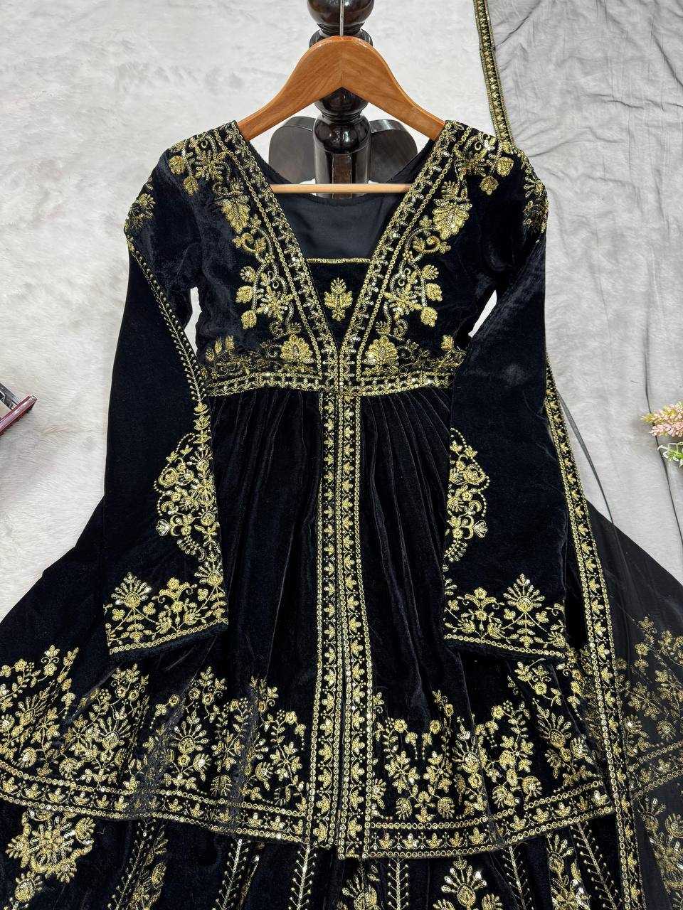 YNF VELVET RIN169 5788 SUITS & DRESSES WHOLESALE PARTY WEAR BLACK SALWAR PAKISTANI EMBROIDERY VELVET EID COLLECTIONS SUITS MANUFACTURE