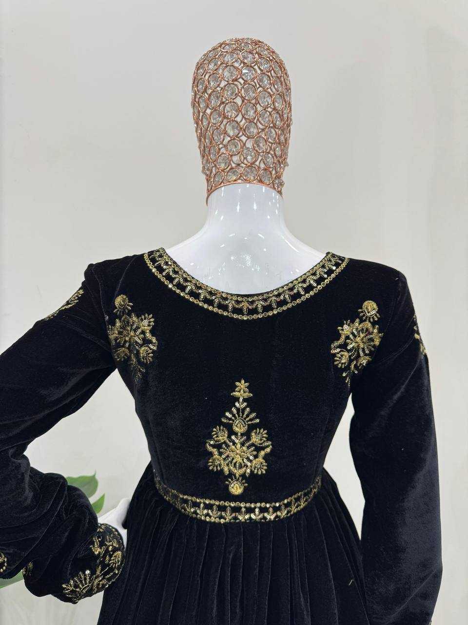 YNF VELVET RIN169 5788 SUITS & DRESSES WHOLESALE PARTY WEAR BLACK SALWAR PAKISTANI EMBROIDERY VELVET EID COLLECTIONS SUITS MANUFACTURE