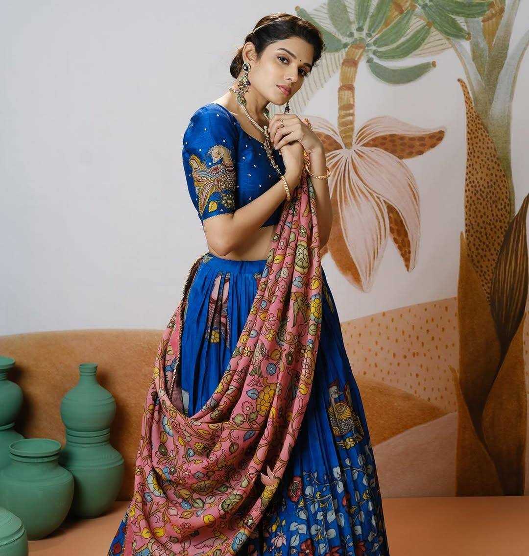 YNF CHINON KESH163 61 LAHENGAS WHOLESALE DESIGNER KALAMKARI PRINTED LAHENGAS MANUFACTURER