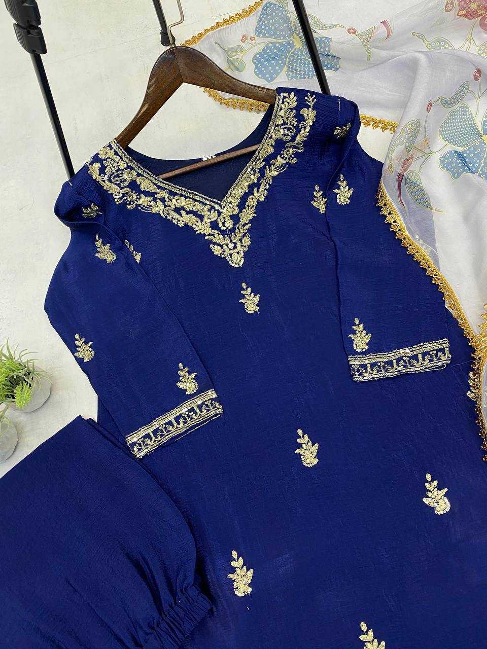 YNF CHINON RIN141 1898 SUITS & DRESSES WHOLESALE EMBROIDERY PARTY WEAR SUITS MANUFACTURER