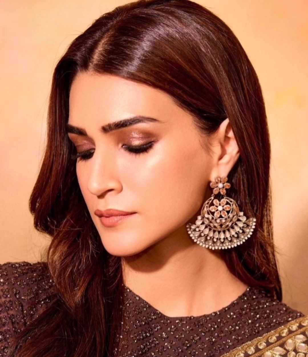 Ynf Georgette RIN151 5268 Bollywood Collections Wholesale Kriti Sanon Sarees Manufacturer