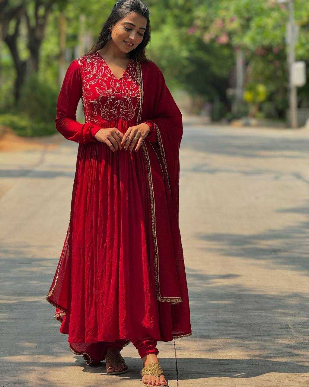 YNF HEAVY CHINNON SILK KESH367 141 GOWNS WHOLESALE FULL SLEEVE EMBROIDERY SILK GOWNS MANUFACTURER