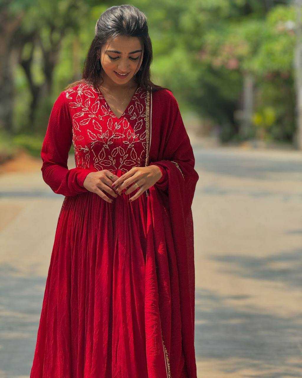 YNF HEAVY CHINNON SILK KESH367 141 GOWNS WHOLESALE FULL SLEEVE EMBROIDERY SILK GOWNS MANUFACTURER