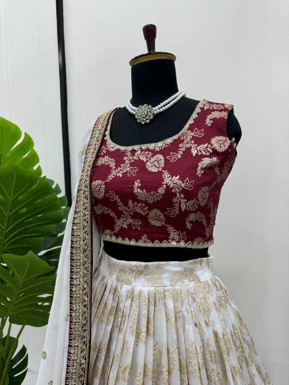 YNF JEQURD RIN162 318  LEHENGAS WHOLESALE SEQUINS FANCY LEHENGA WITH DUPATTA MANUFACTURER