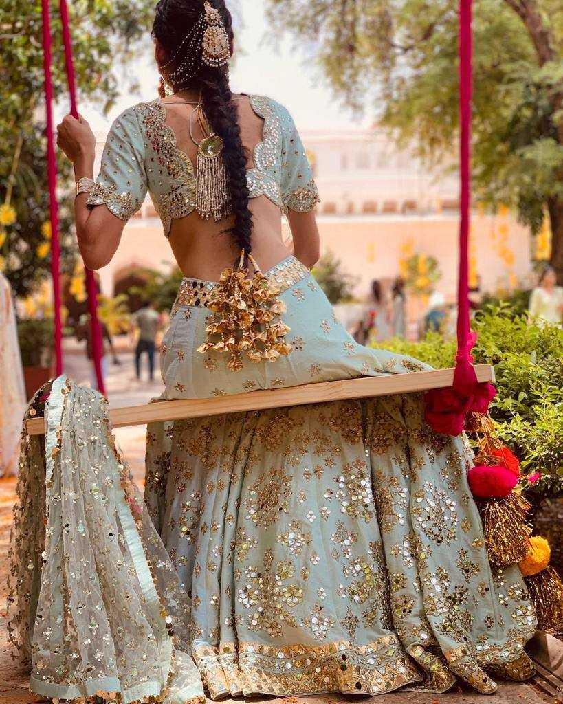 YNF MULBERRY KESH270 H5 LEHENGAS WHOLESALE SILK ZARI & MIRROR WORK RAKUL PREET LEHENGA MANUFACTURER 