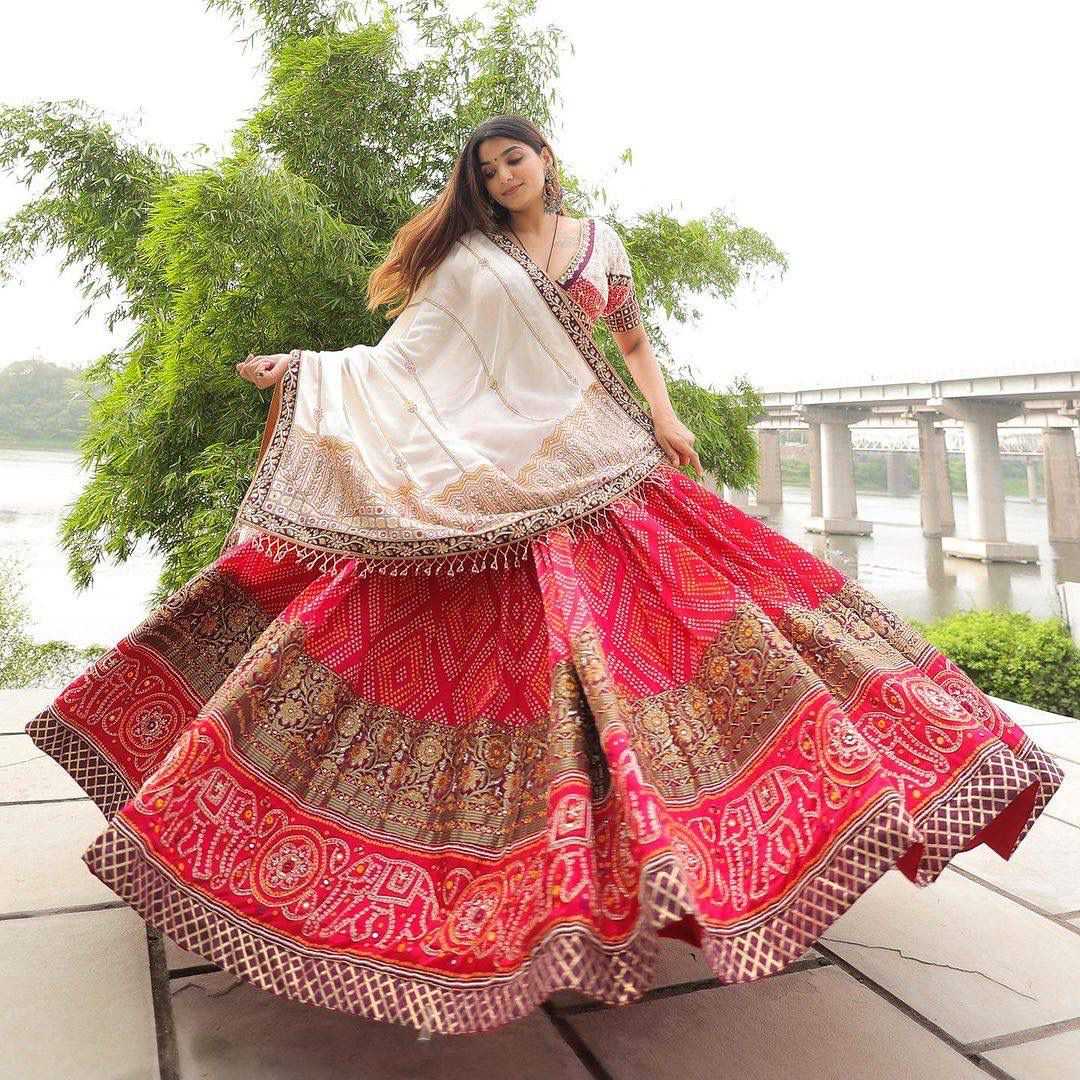 YNF MUSLIN COTTON KESH216 248 LEHENGA WHOLESALE MIRROR WORK PRINTED FANCY LEHENGA MANUFACTURER