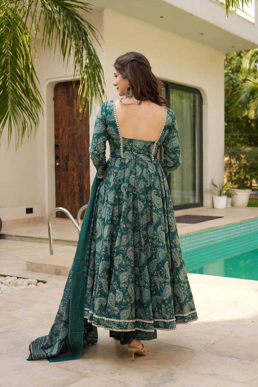 YNF MUSLIN KESH408 6043 SUIT WHOLESALE EMBROIDERED DESIGNER PRINTED SUIT MANUFACTURER