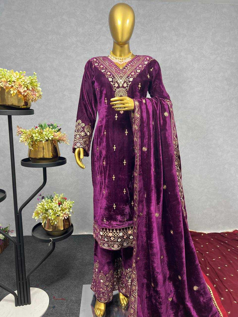 YNF PURE VISCOSE KESH227 1026 SUITS & DRESSES WHOLESALE EMBROIDERY PARTY WEAR VELVET SUITS MANUFACTURER