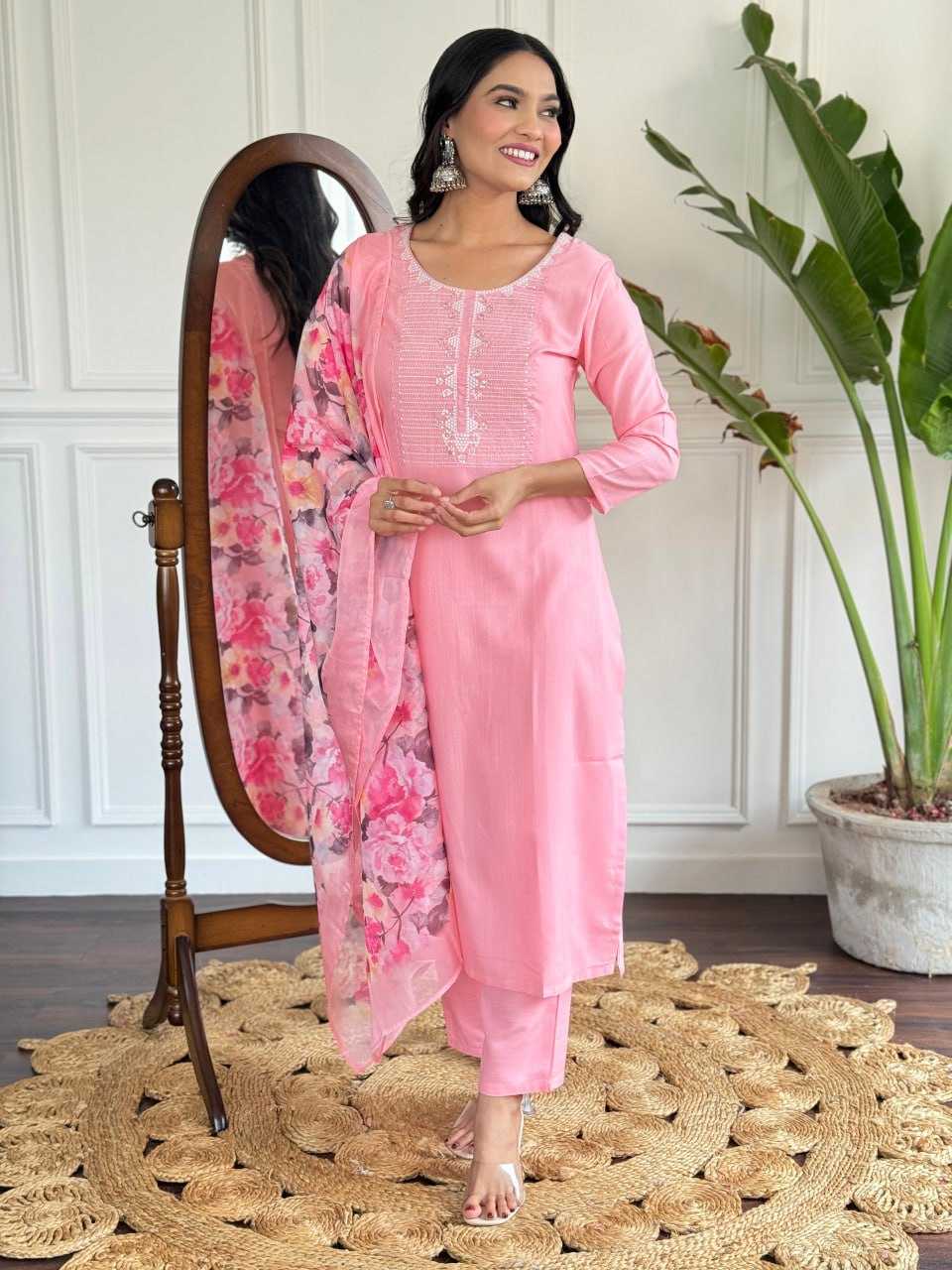 YNF RAYON KESH402 595 KURTI WHOLESALE EMBROIDERED RAYON PINK KURTI MANUFACTURER