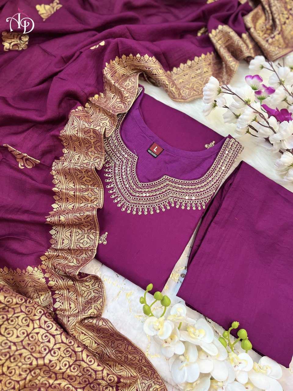 YNF SILK KESH360 AKD01 SUIT WHOLESALE EMBROIDERY SILK LADIES SUITS MANUFACTURER