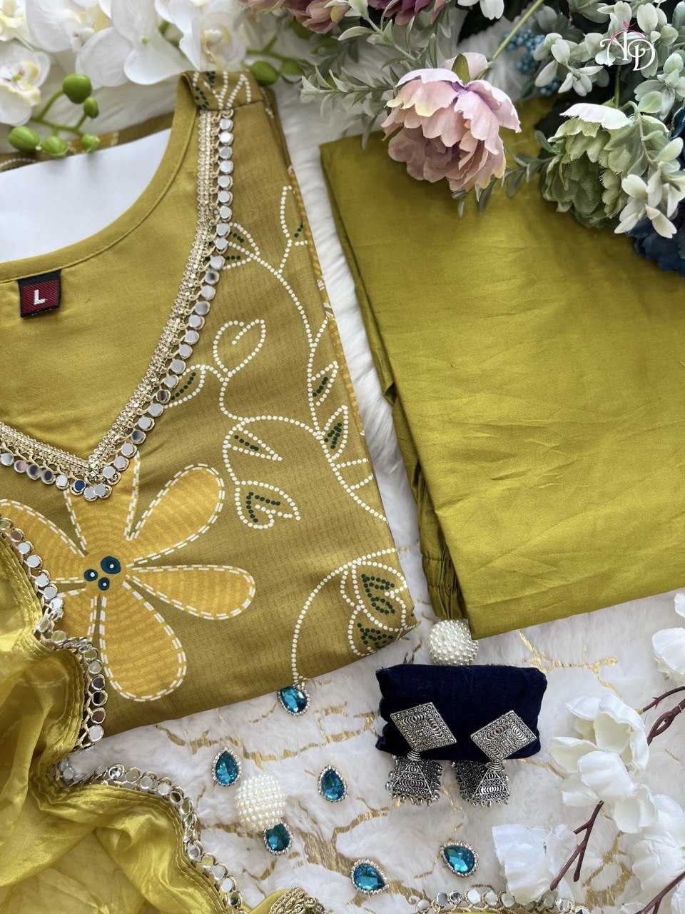 YNF SILK KESH360 AKD07 SUIT WHOLESALE EMBROIDERY SILK LADIES SUITS MANUFACTURER