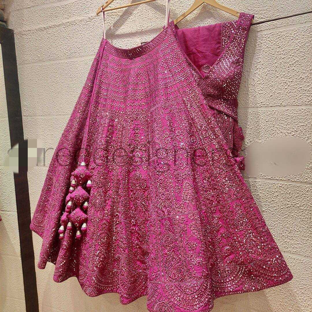 YNF SOF TAPETA SILK KESH138 1006 LEHENGAS WHOLESALE GEORGETTE EMBROIDERED SEQUENCE LEHENGAS MANUFACTURER