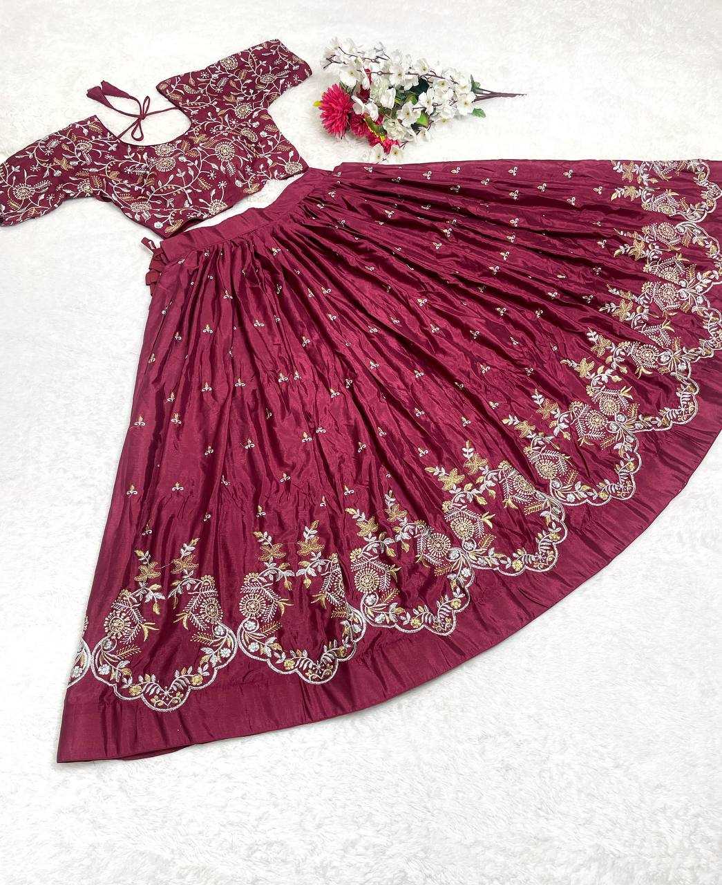 YNF SOFT CHINON KESH367 130 LAHENGAS WHOLESALE DESIGNER EMBROIDERED SILK LAHENGAS MANUFACTURER