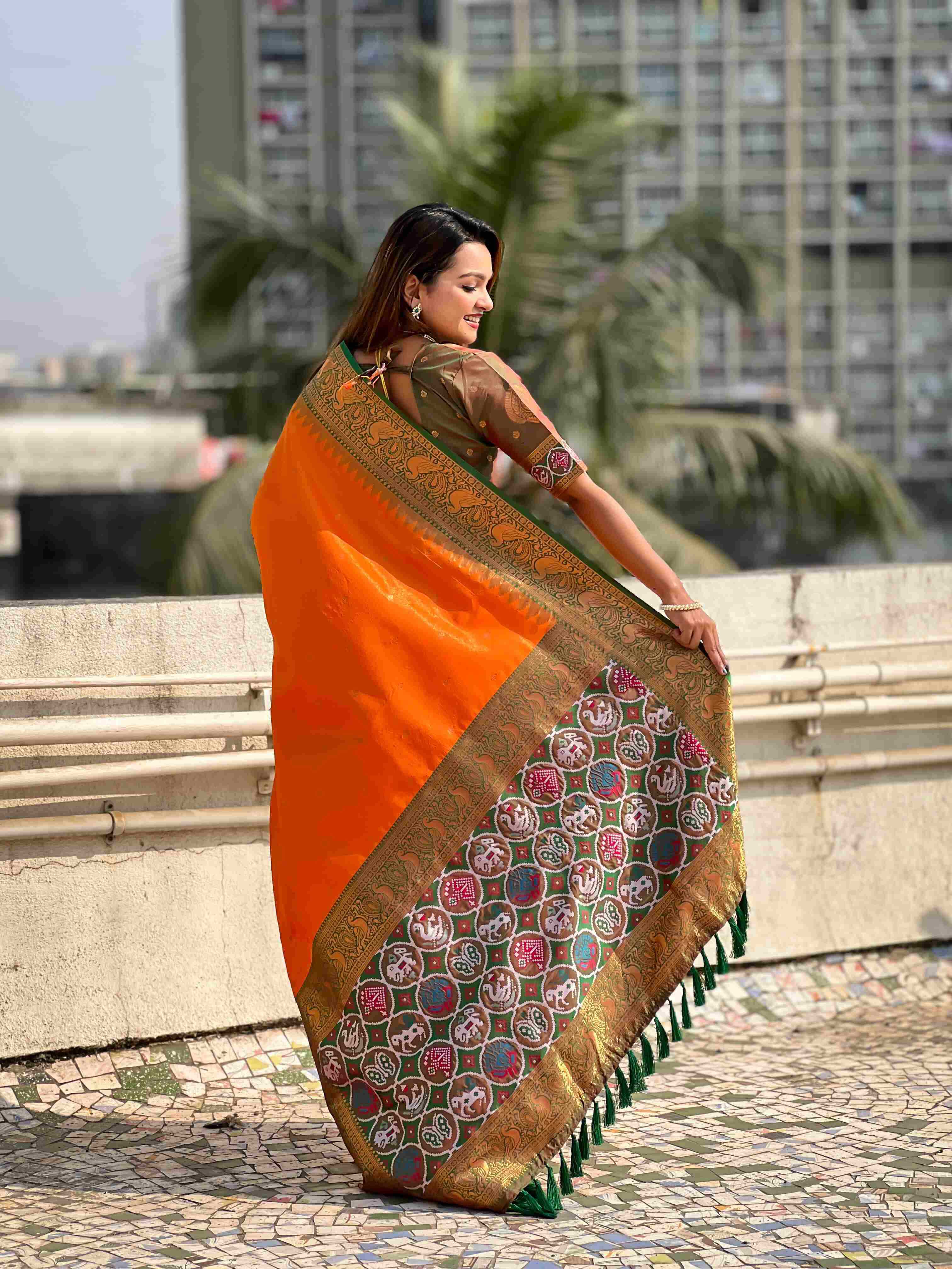 Ynf Tissue RIN116 TISSUE PATOLA Silk Sarees Wholesale Kanjeevaram Sarees Patola Sarees Pure Zari Silk Sarees Fancy Silk Sarees Manufacturer