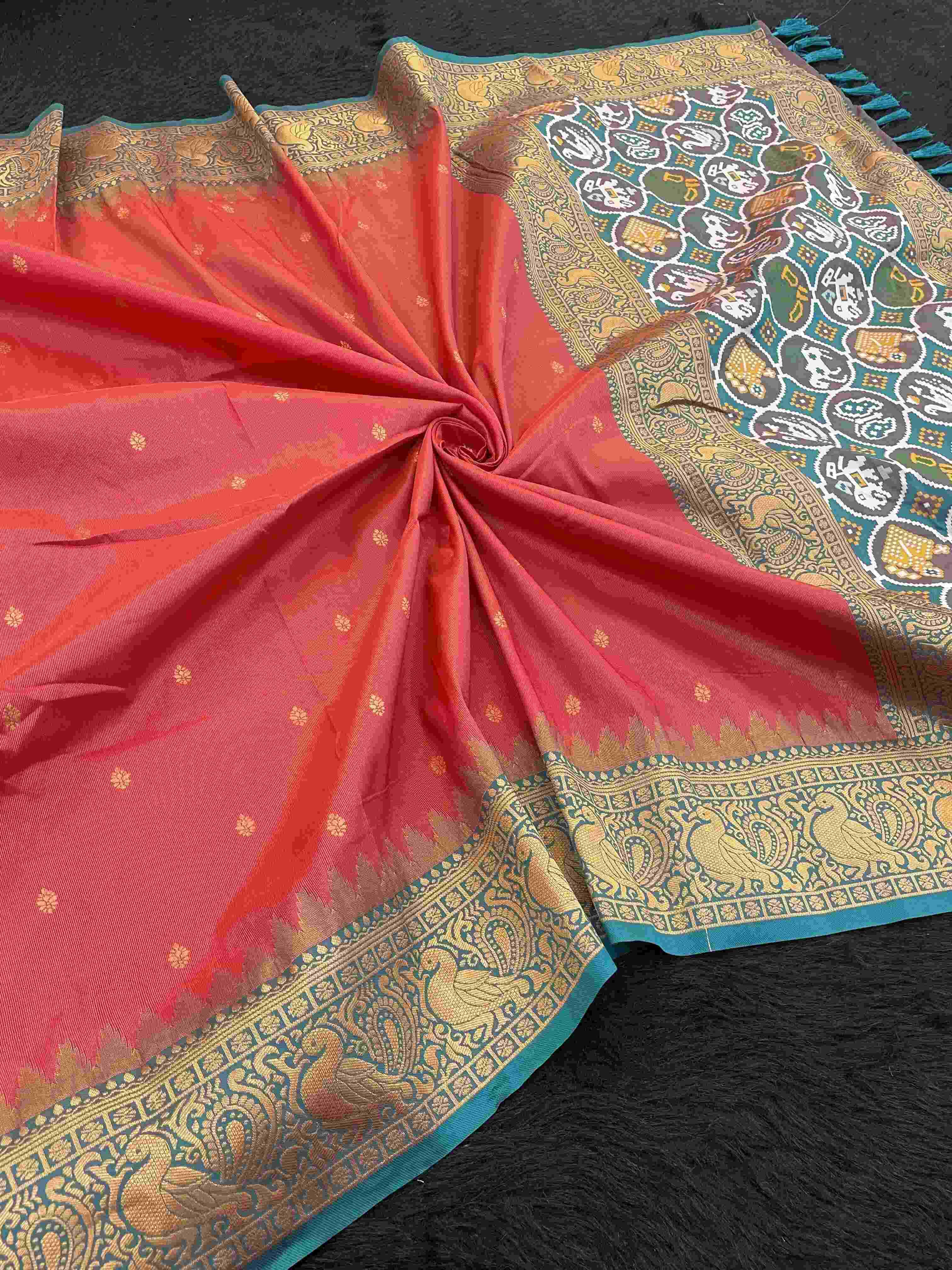 Ynf Tissue RIN116 TISSUE PATOLA Silk Sarees Wholesale Kanjeevaram Sarees Patola Sarees Pure Zari Silk Sarees Fancy Silk Sarees Manufacturer