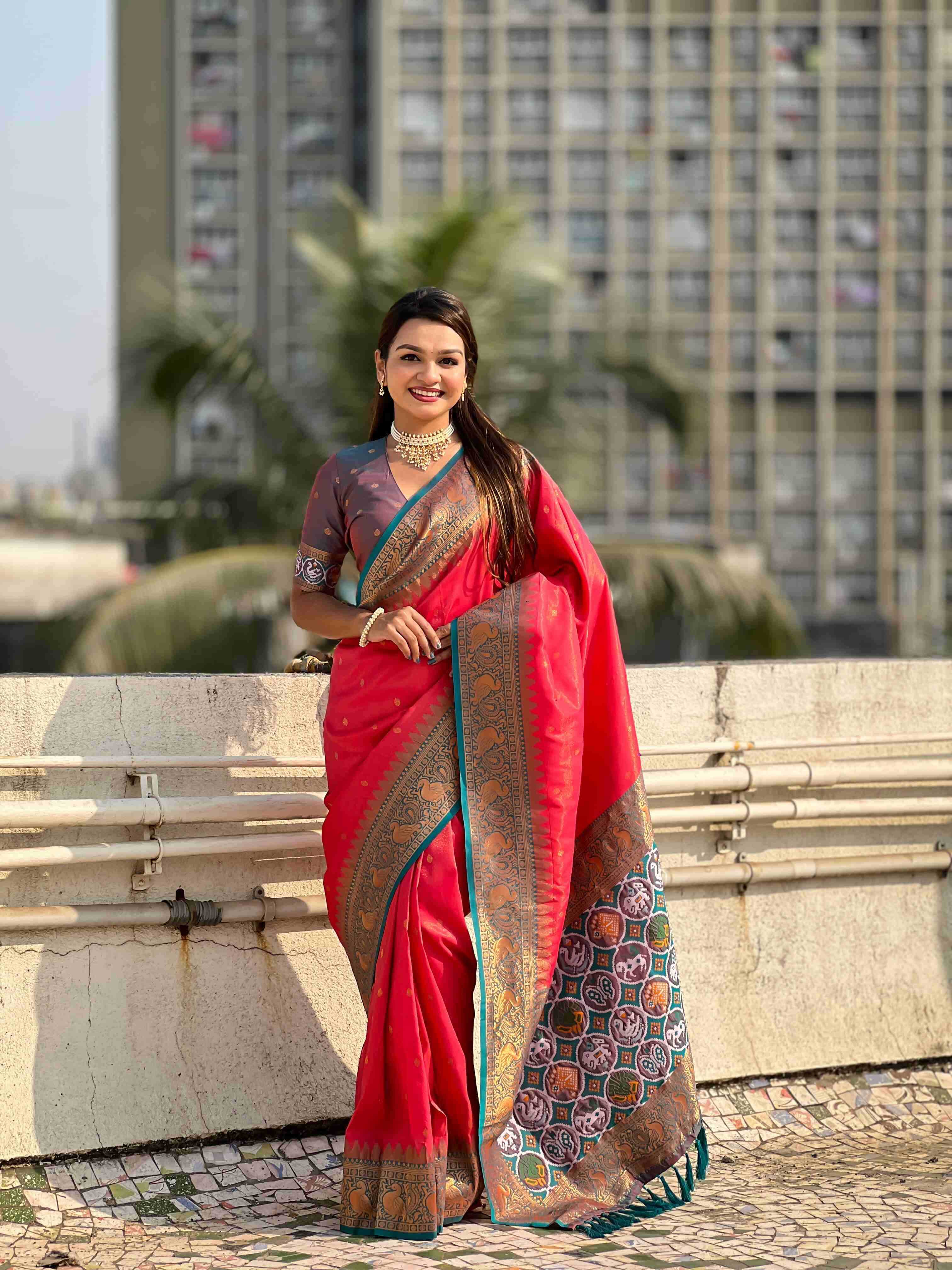 Ynf Tissue RIN116 TISSUE PATOLA Silk Sarees Wholesale Kanjeevaram Sarees Patola Sarees Pure Zari Silk Sarees Fancy Silk Sarees Manufacturer