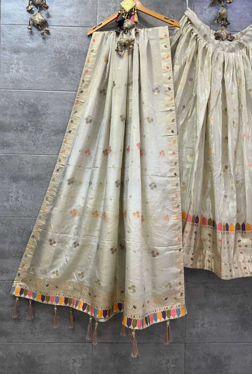 YNF TISSUE SILK KESH179 AHB132 LAHENGAS WHOLESALE DESIGNER PRINTED SILK LAHENGAS MANUFACTURER