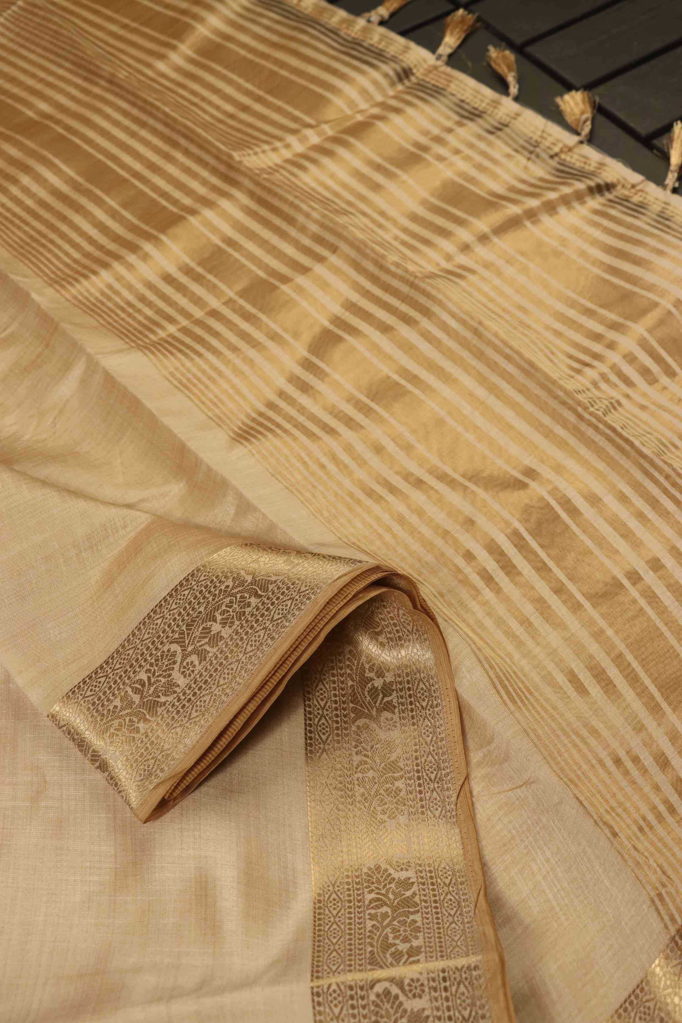 Ynf Tussar Silk RIN116 CREAM TUSSAR Sarees Wholesale Zari Sarees Manufacturer