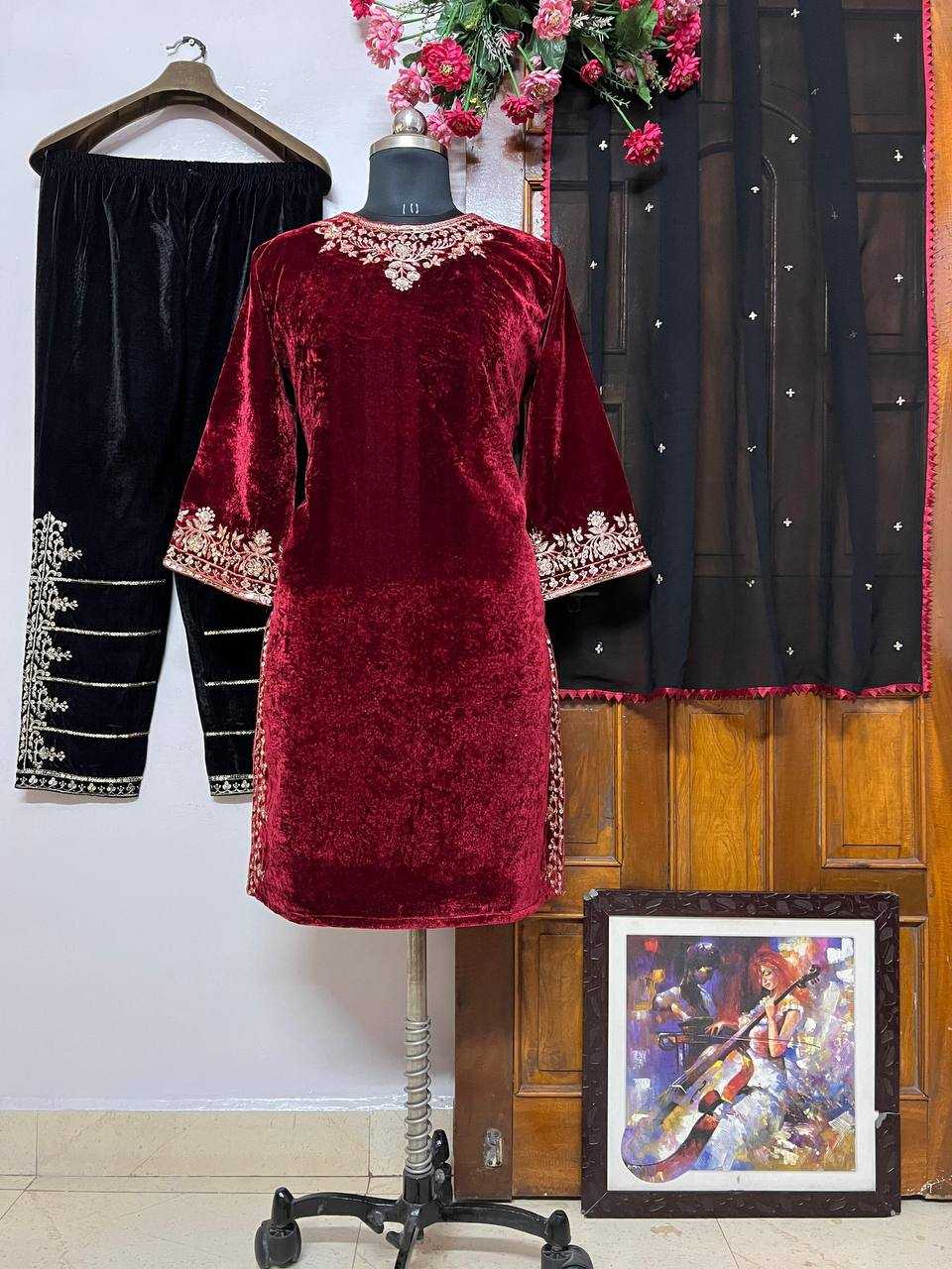 YNF VELVET KESH149 1330 SUITS & DRESSES WHOLESALE VELVET EMBROIDERY GEORGETTE SUITS & DRESSES MANUFACTURER