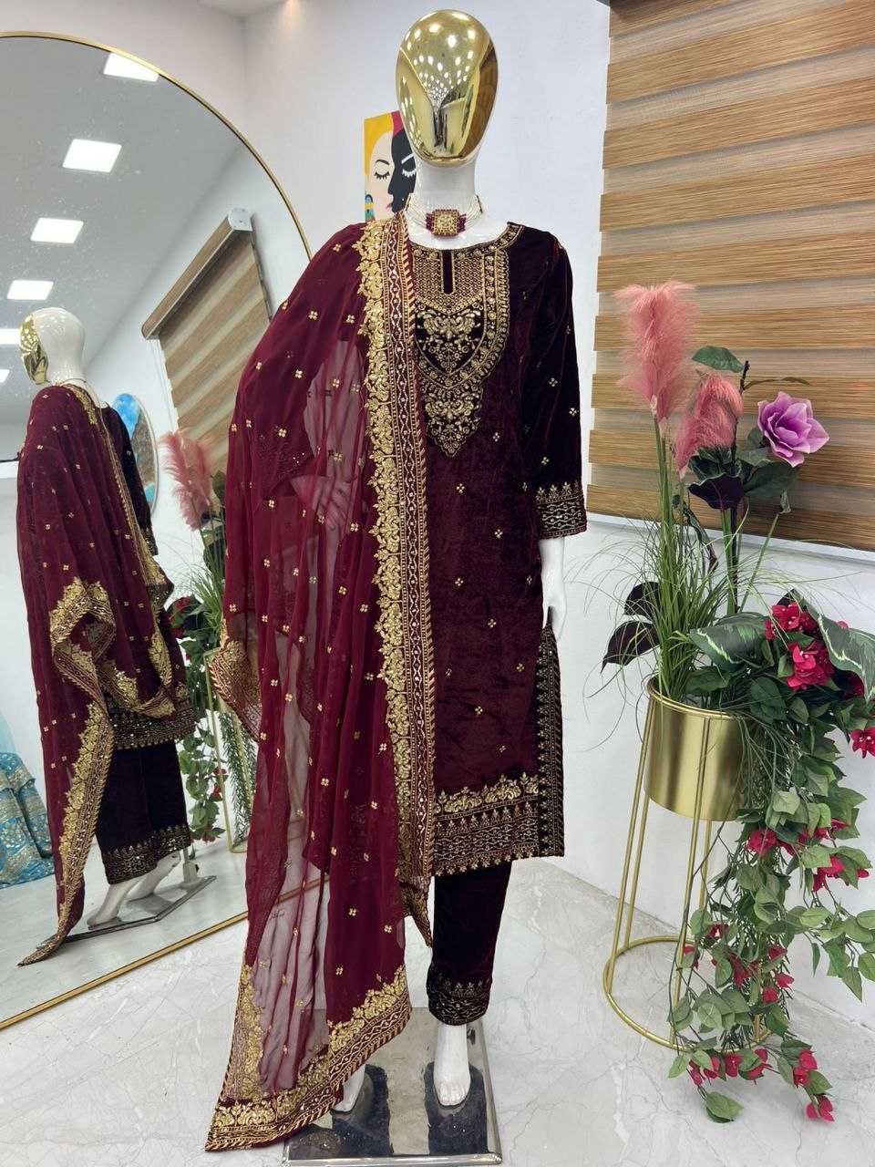 Ynf Velvet KESH158 6002 Gowns Wholesale Embroidery Gowns Velvet Gowns Gown With Dupatta Manufacturer