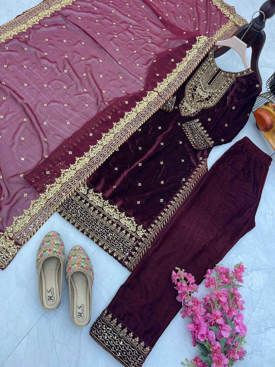 Ynf Velvet KESH158 6002 Gowns Wholesale Embroidery Gowns Velvet Gowns Gown With Dupatta Manufacturer